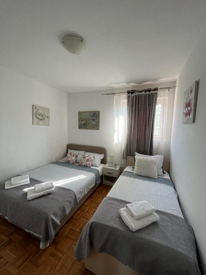 Apartmani "Zuka" 코츌라 외부 사진