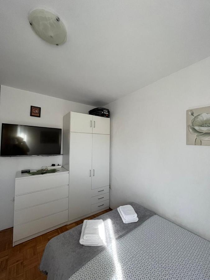 Apartmani "Zuka" 코츌라 외부 사진