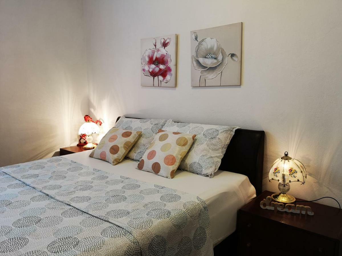 Apartmani "Zuka" 코츌라 외부 사진