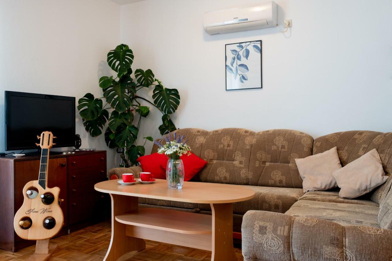 Apartmani "Zuka" 코츌라 외부 사진